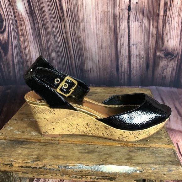 *681 Apostrophe Strappy Peep Toe Wedges - Picture 3 of 8